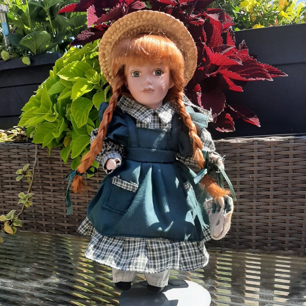 Anne of Green Gables Porcelain Doll 11"